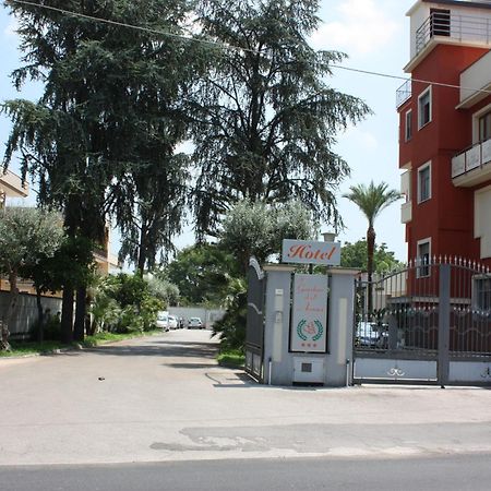 Hotel Il Giardino Degli Aranci Nola Eksteriør bilde