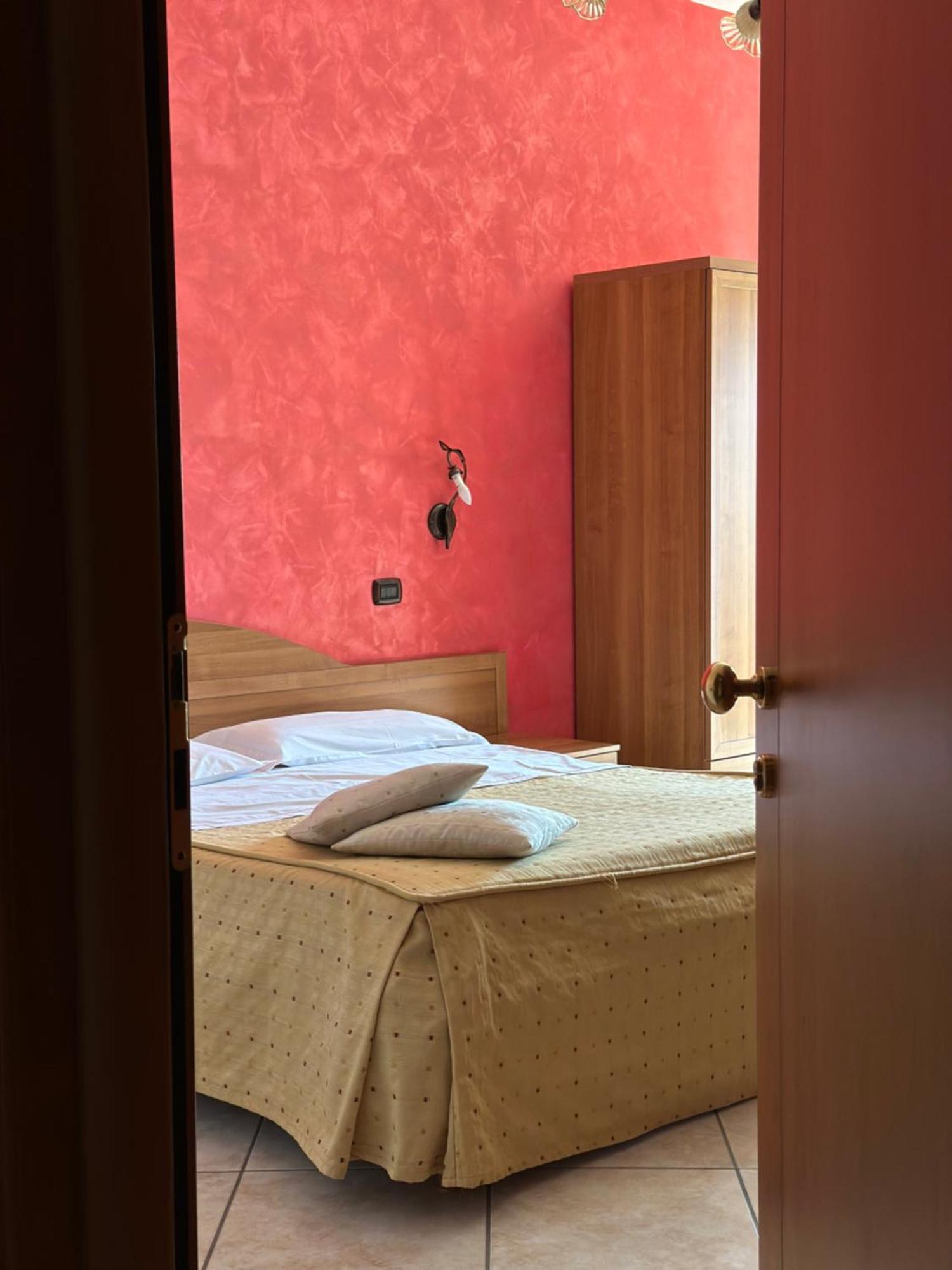 Hotel Il Giardino Degli Aranci Nola Eksteriør bilde