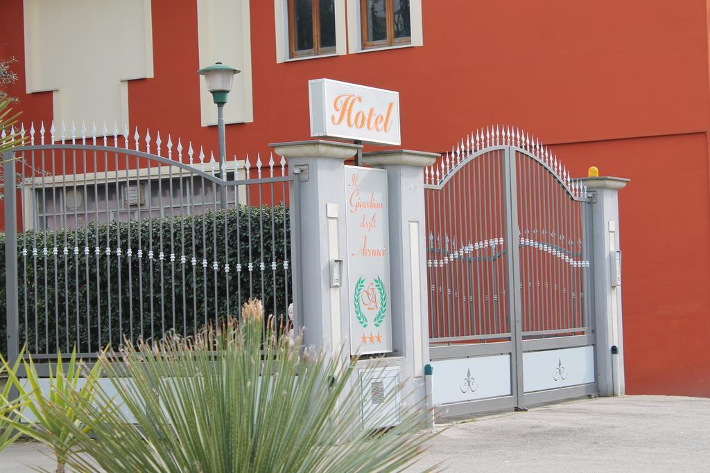 Hotel Il Giardino Degli Aranci Nola Eksteriør bilde
